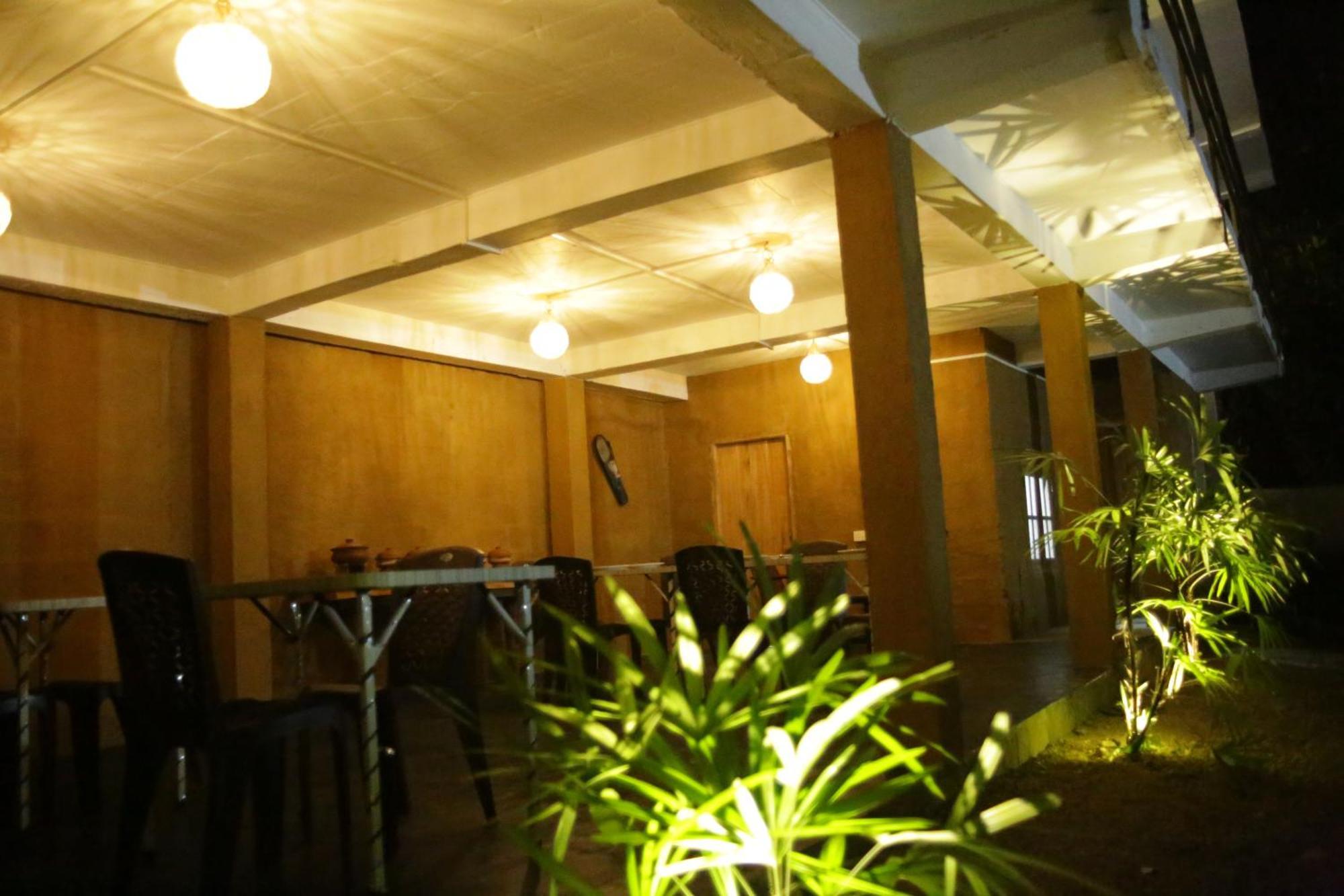 Eagle Safari Cottage ウダワラウェ エクステリア 写真