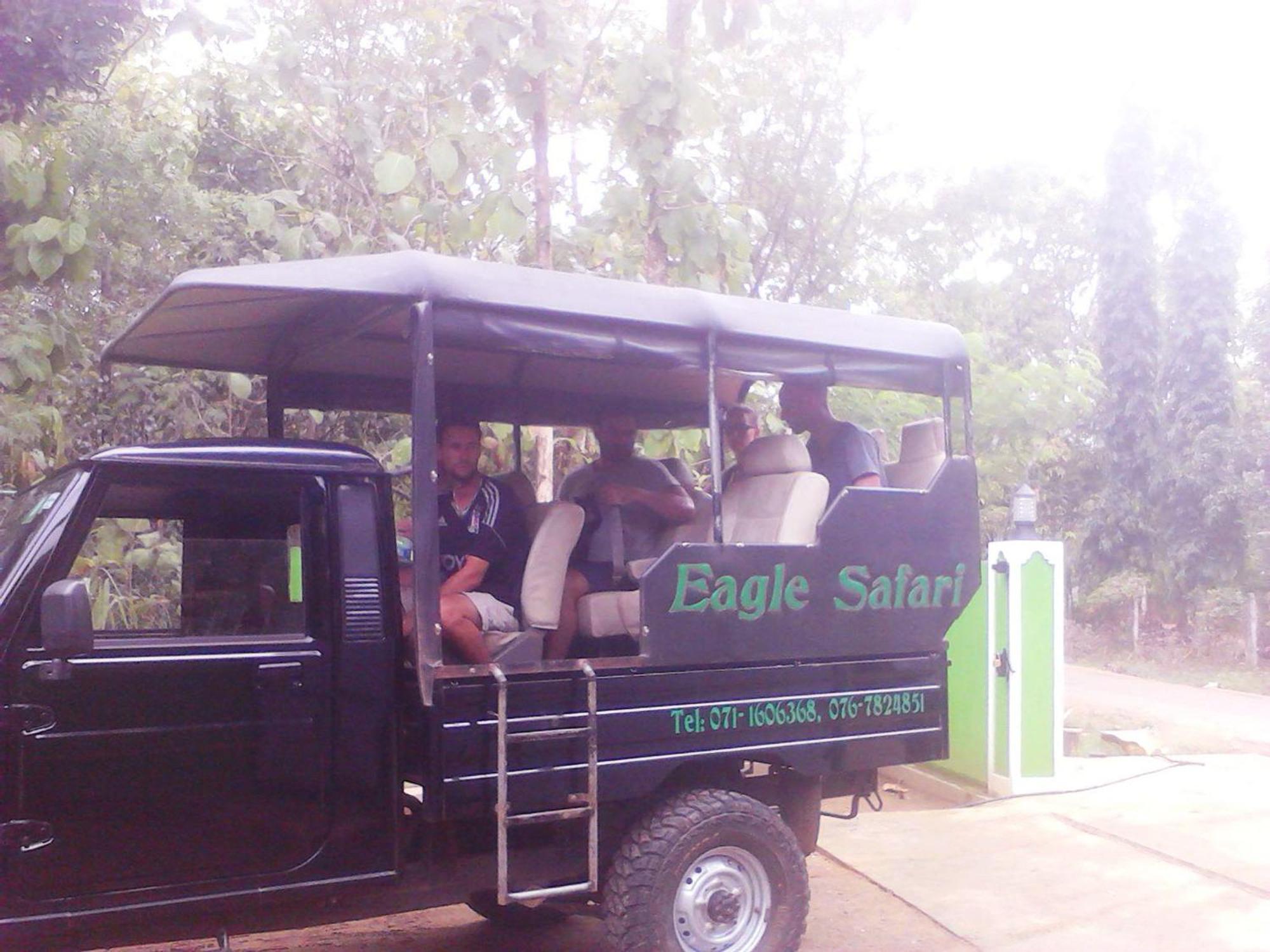 Eagle Safari Cottage ウダワラウェ エクステリア 写真