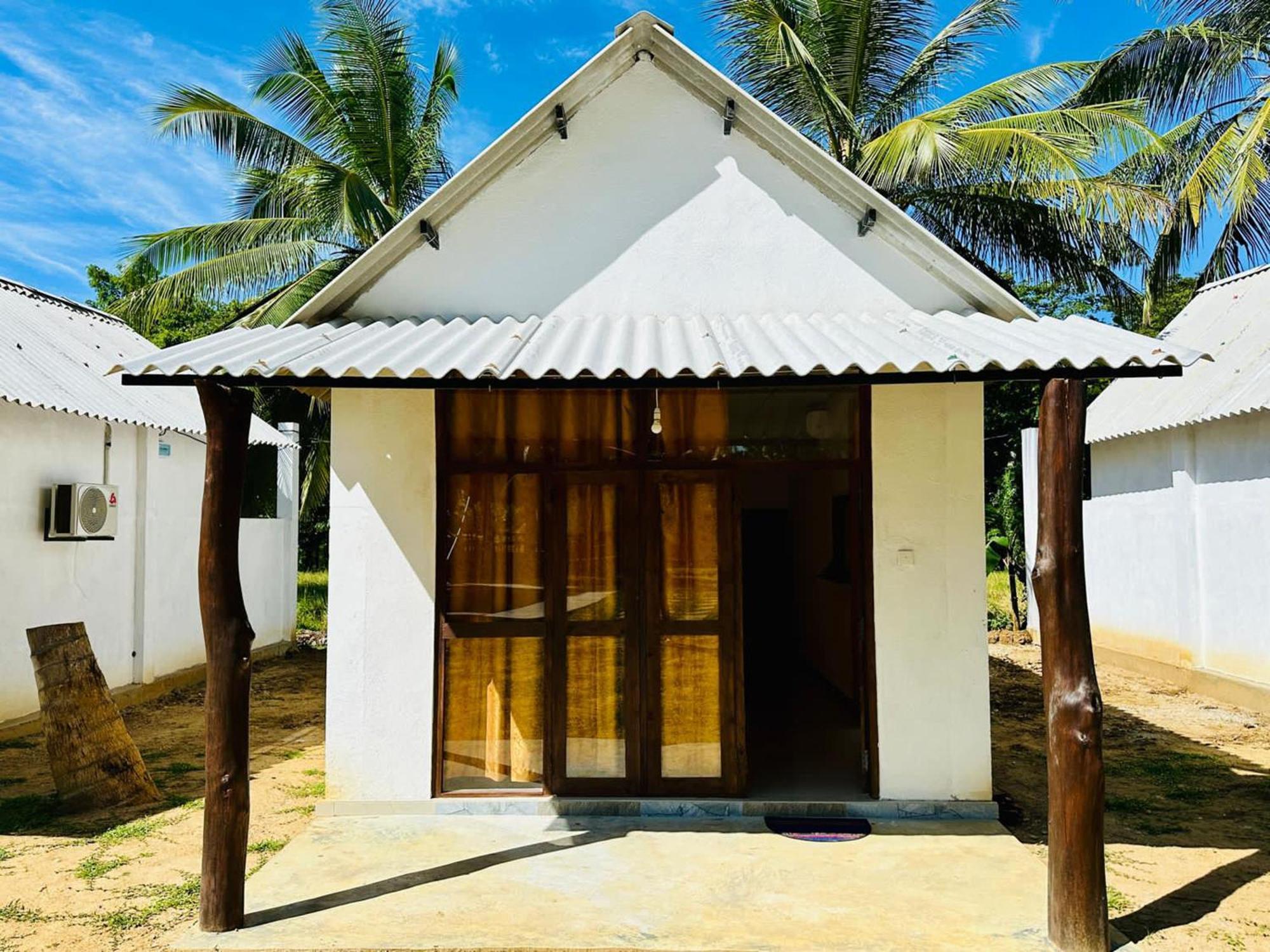 Eagle Safari Cottage ウダワラウェ エクステリア 写真